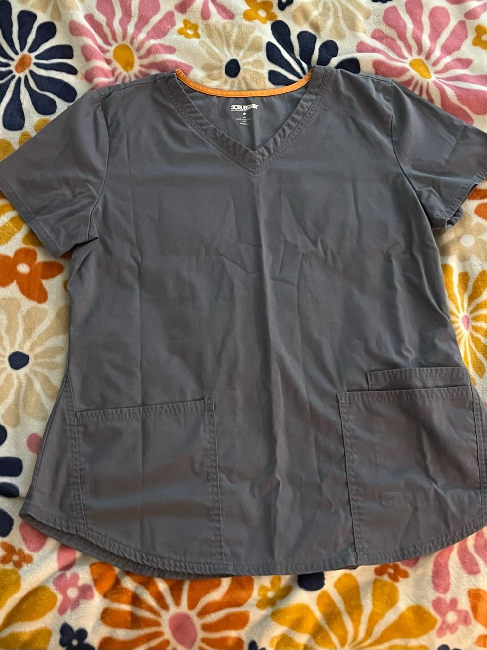 ScrubStar Premium Scrubwear Top Women’s Size Medium